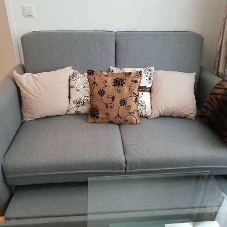 Nina Apartment Wina Bagian luar foto